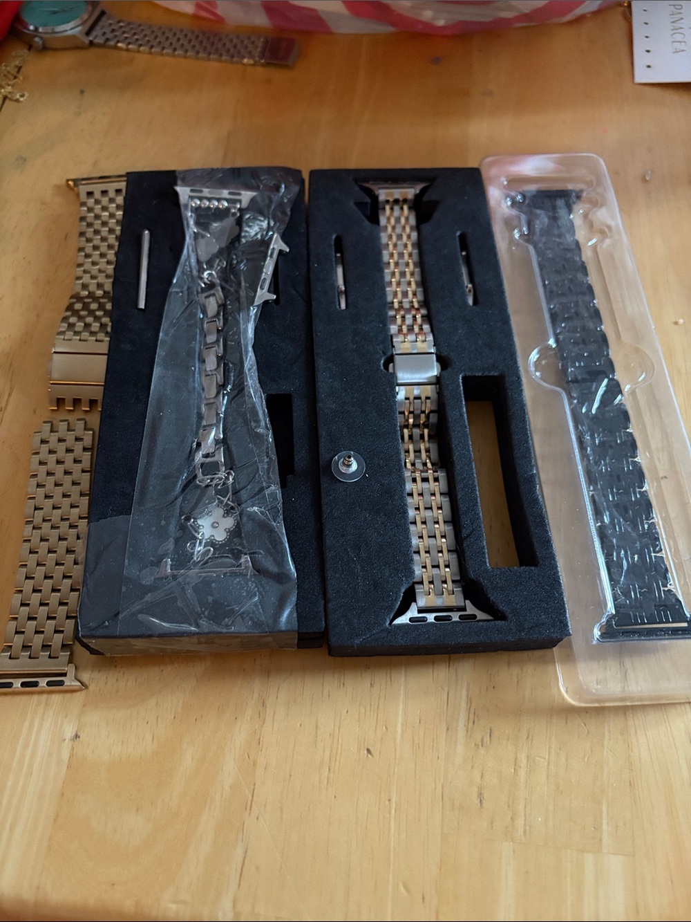 Nordstrom Metal Replacement Apple Watch Bands in Gold and Black